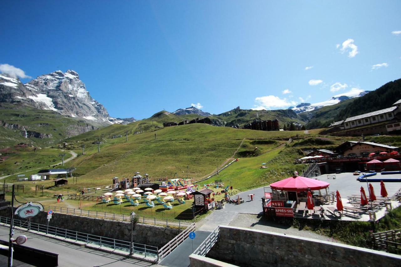 Hotel Meuble' Joli Breuil-Cervinia Exterior foto